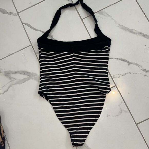 Nicholas Black and White Striped Bodysuit Sz M Like New - Picture 11 of 11